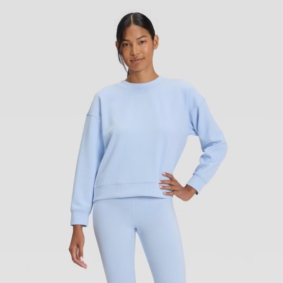 all in motion Tops - Women's Airy Sleek Ribbed Crewneck
Sweatshirt - All In Motion light blue